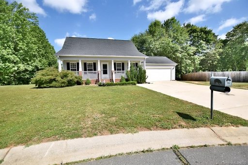 713 Pyxie Moss Court