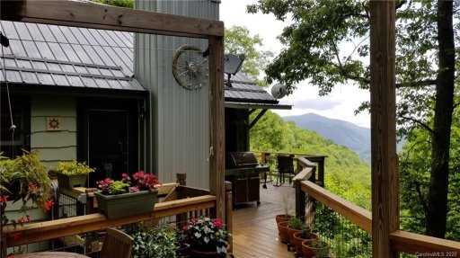 39 Moonshine Holler Road