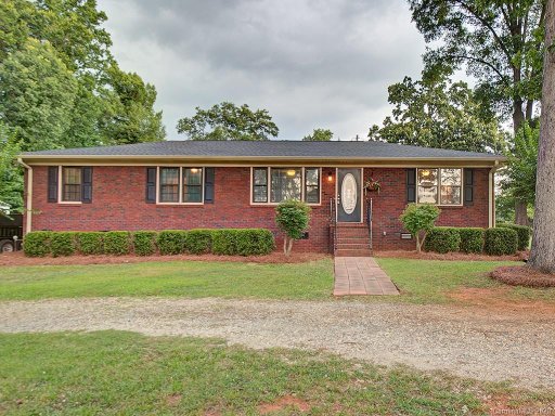 2083 Woodcrest Circle