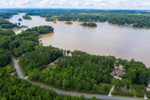 1216 Astoria Parkway