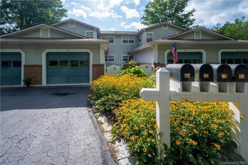 86 Lakeview Court
