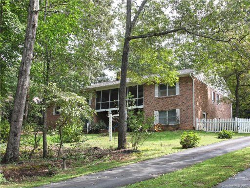 11 Arnie Drive