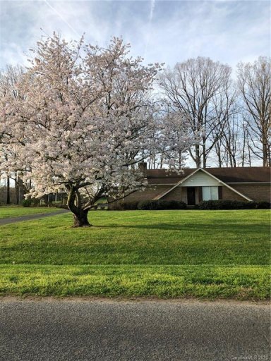 505 Sunnybrook Drive