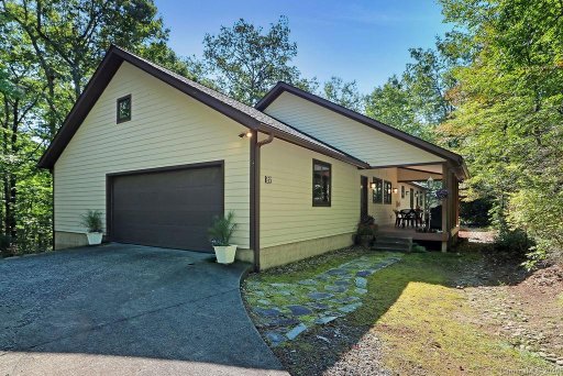 555 Mulberry Circle