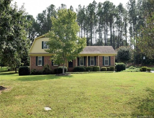1702 Lakeview Drive