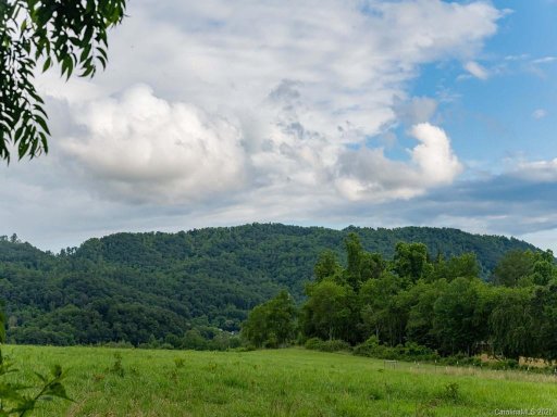 200 Turkey Ridge Road 7