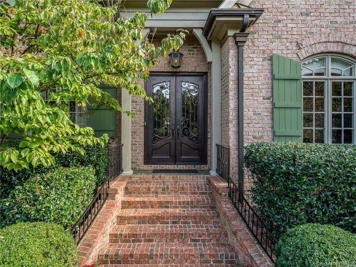 823 Arborfield Drive