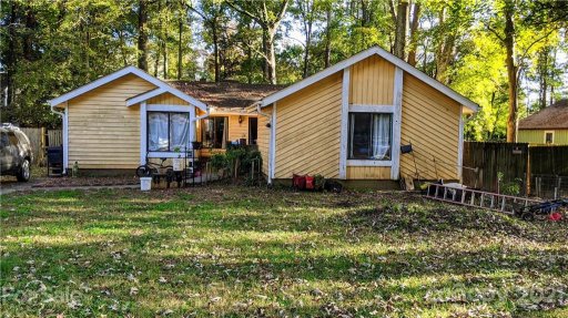 5112 Walnut Grove Lane