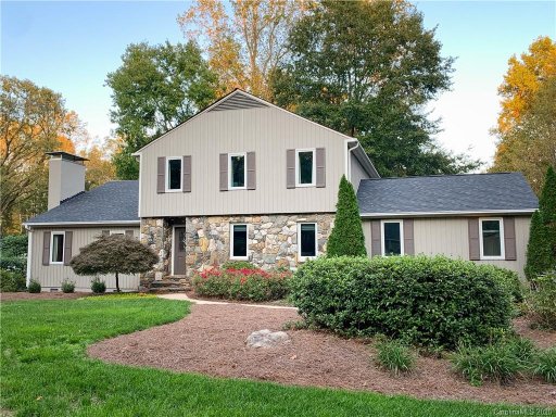 3004 Southhampton Circle