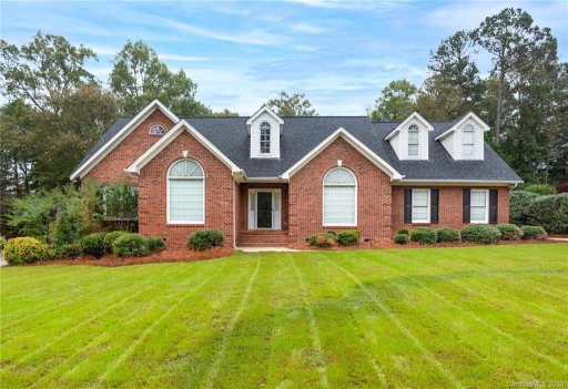 1524 Summit View Drive