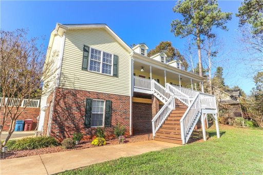 3543 Hunters Path Drive