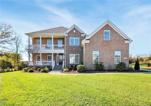 918 Hidden Pond Lane