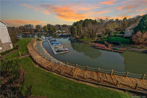 103 Pier 33 Drive 209