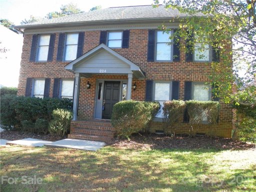 224 N Brackenbury Lane