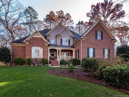 2417 Winding Oaks Trail