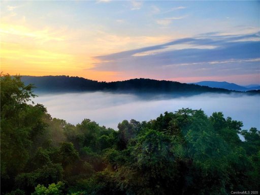 647 Town Mountain Road 605