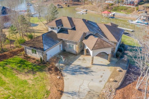 9521 Island Point Road