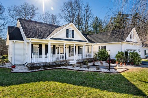 364 Classic Oaks Circle