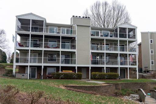 20367 Harborgate Court 303