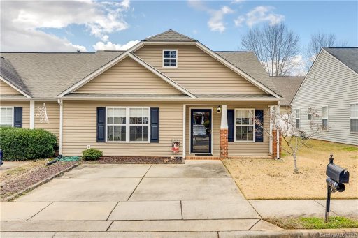 1615 Clemmon Sanders Circle #26B