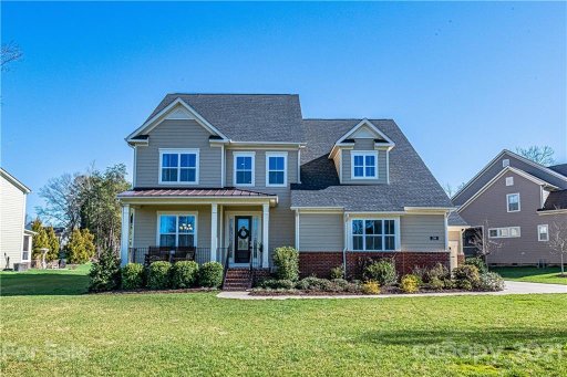 290 Monteray Oaks Circle