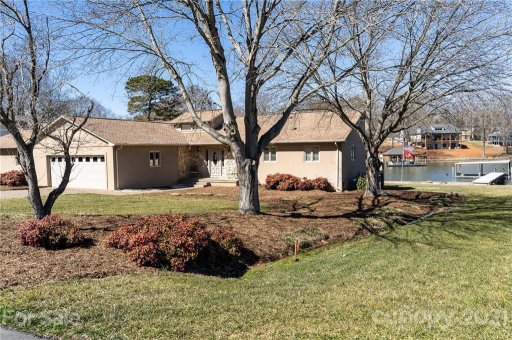 8126 Mountain Shore Drive