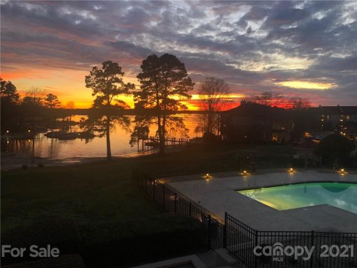 17915 Kings Point Drive E