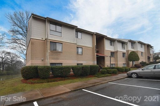 4902 Spring Lake Drive