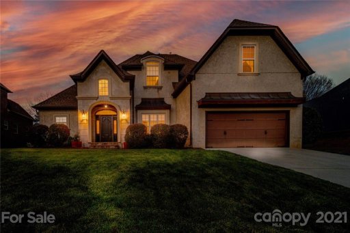 1012 Simmon Tree Court
