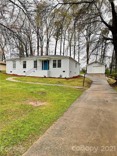 6607 Elmwood Circle