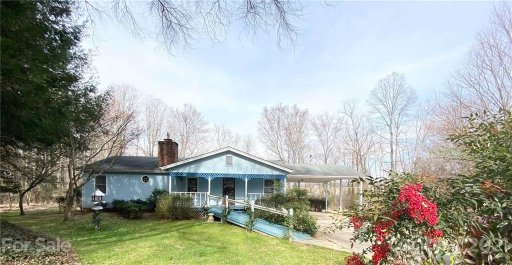 805 Foxwood Court