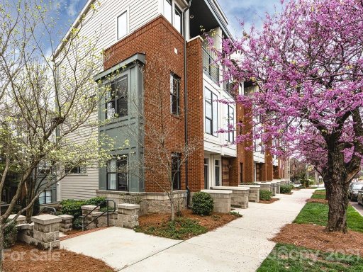 428 N Mcdowell Street