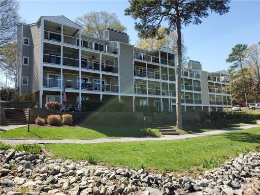 20357 Harborgate Court 212