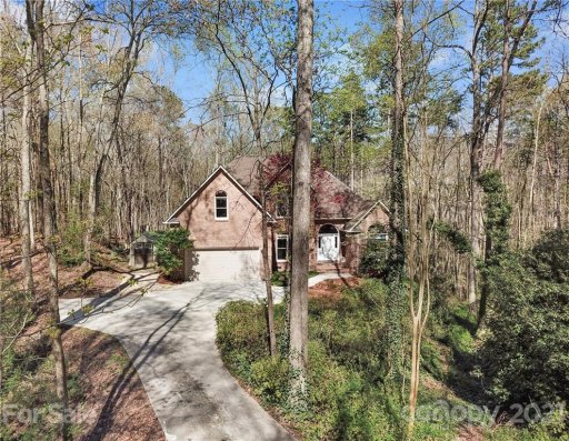 16538 Whispering Oaks Lane