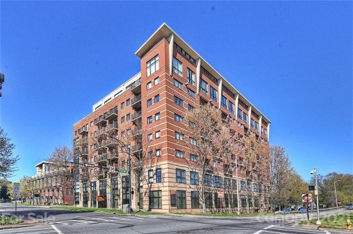 715 N Church Street 606