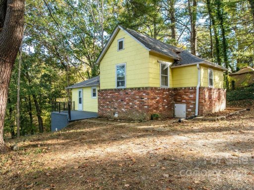 131 Wt Weaver Boulevard