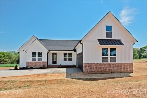 233 Lone Pine Road 7