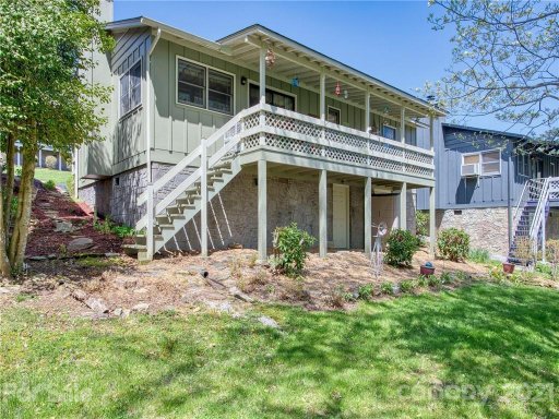 444 Stoney Ridge Loop