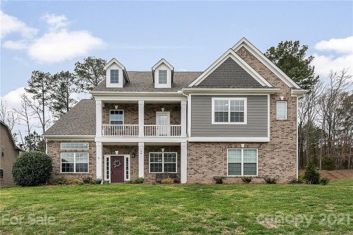 126 Lakeshore Hills Drive