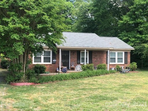 913 Edgehill Drive