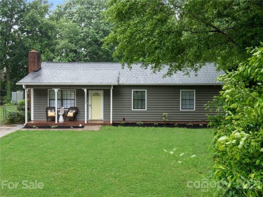 2332 Woodfield Circle