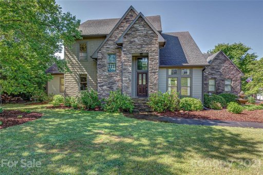 156 Oak Pointe Drive