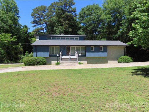 1261 Westbrook Circle