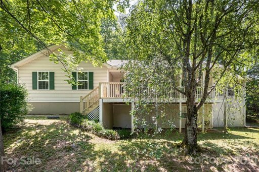 129 Churchill Downs Drive