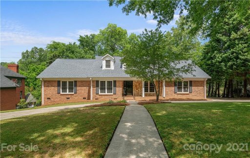 4851 Lindstrom Drive