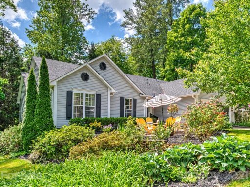 802 Cliff Rose Court