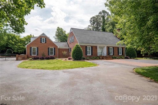 3602 Sherwood Circle