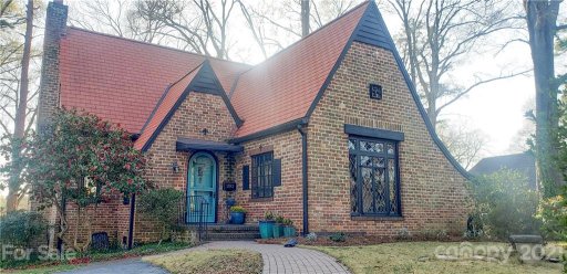 203 Forest Hill Lane