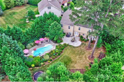 18303 Lippards Hunt Court