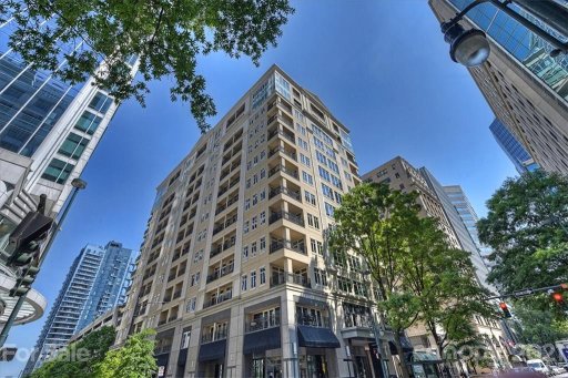 230 S Tryon Street 1104